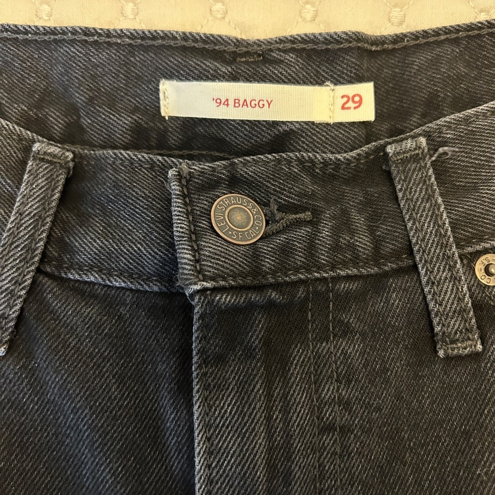 Levi’s 94 Baggy Jeans